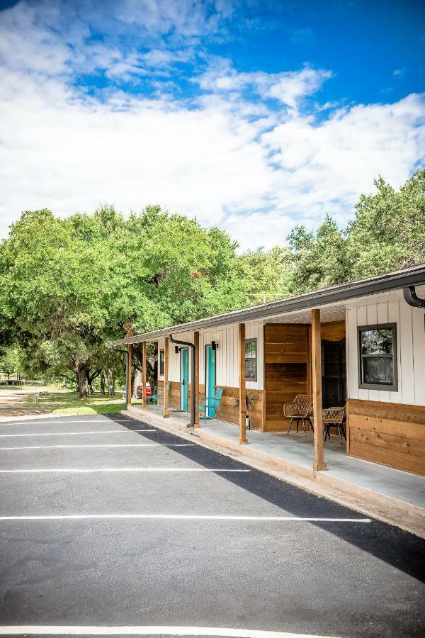 Stonewall Motor Lodge Exterior photo